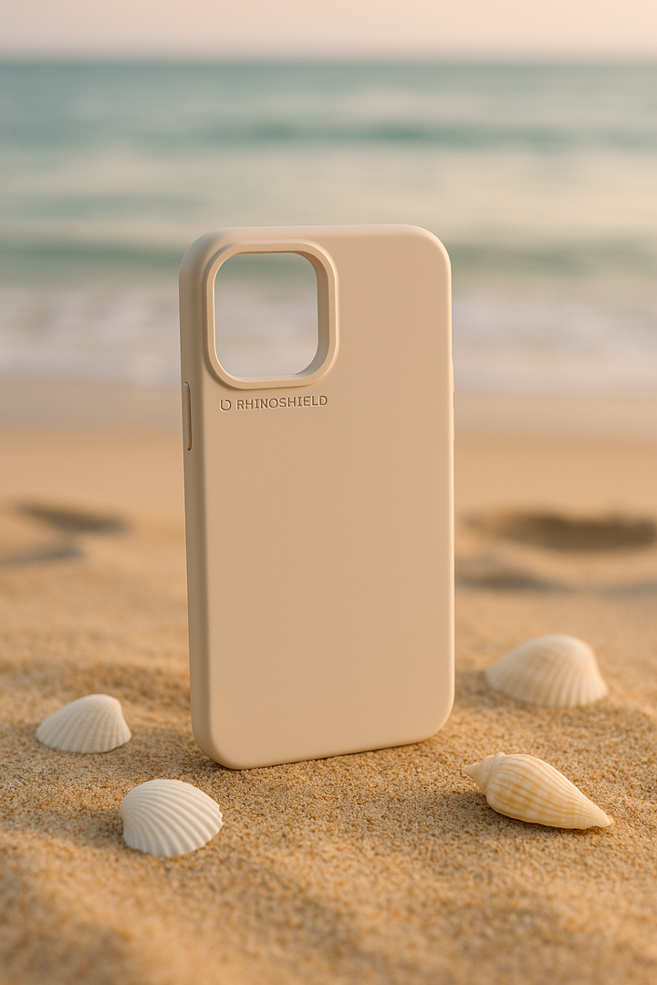 Coque RhinoShield SolidX MagSafe iPhone 17 Beige Coquillage sur une plage 