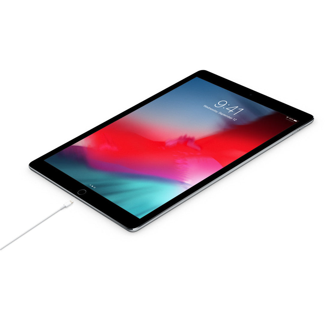 Détail des connecteurs USB-C et Lightning du câble Apple