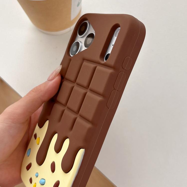 Coque iPhone 17 Pro Candy Chocolate détail des boutons et finition silicone