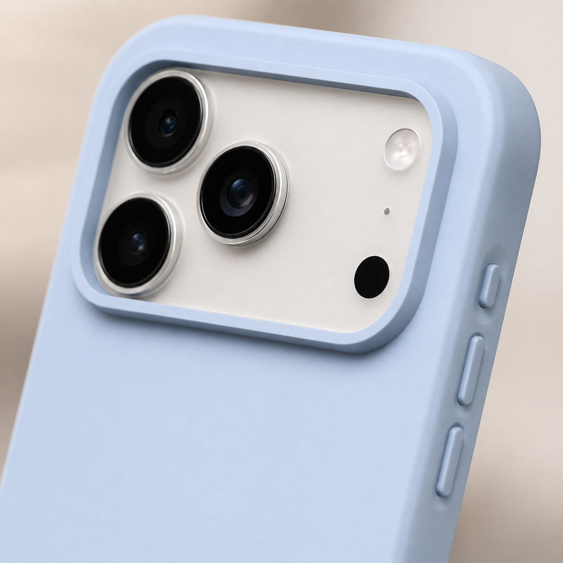 Gros plan sur le contour caméra de la coque RhinoShield SolidX MagSafe pour iPhone 17 Pro Max Bleu Glacier