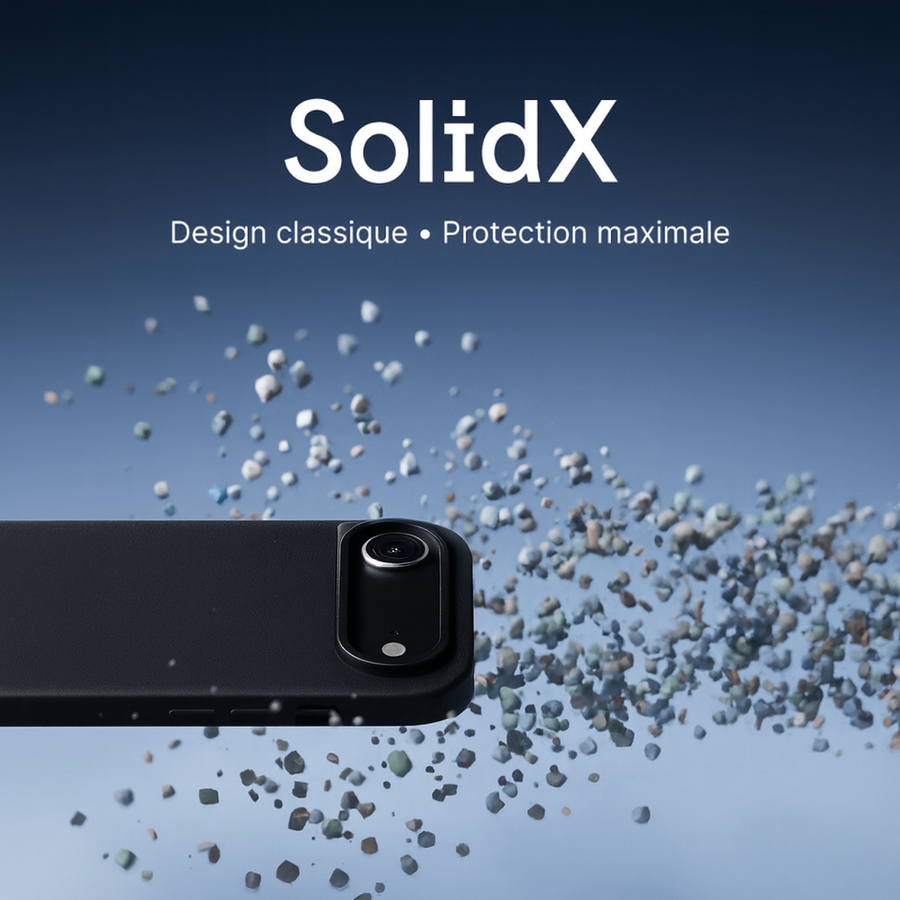 Coque RhinoShield SolidX noire pour iPhone, présentée sur fond bleu avec effet de particules illustrant sa résistance aux chocs. Design élégant et protection maximale.
