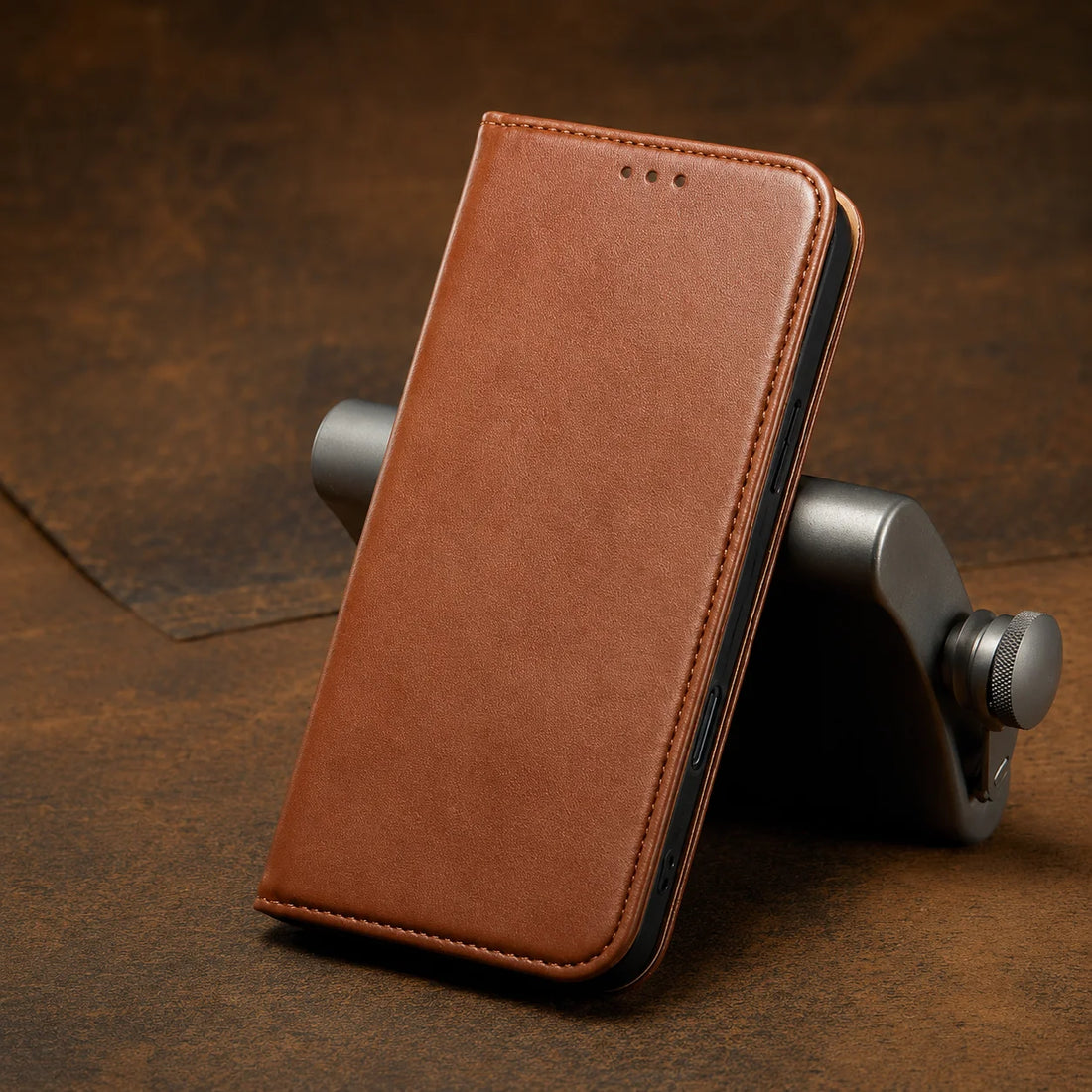Étui portefeuille cuir véritable iPhone 17 Fierre Shann marron avec porte-cartes et support vidéo
