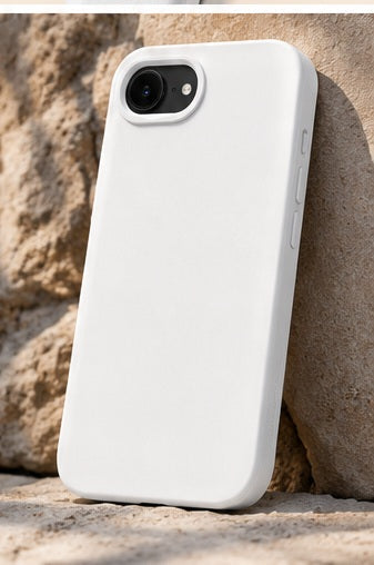 Visuel illustratif RhinoShield SolidSuit Blanc Classic iPhone 16e et 17e – vue 9